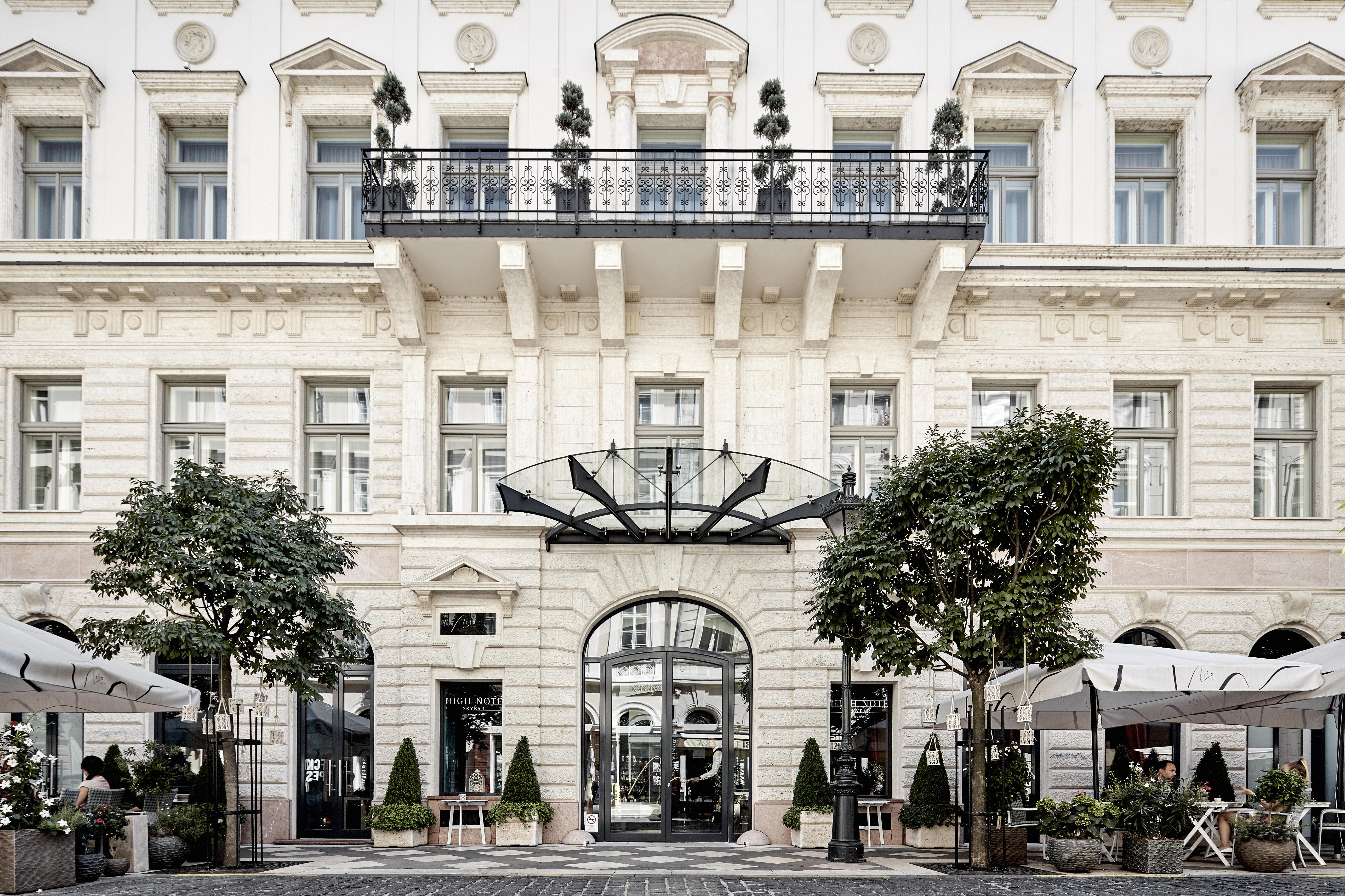 Aria Hotel Budapest By Library Hotel Collection Exterior photo