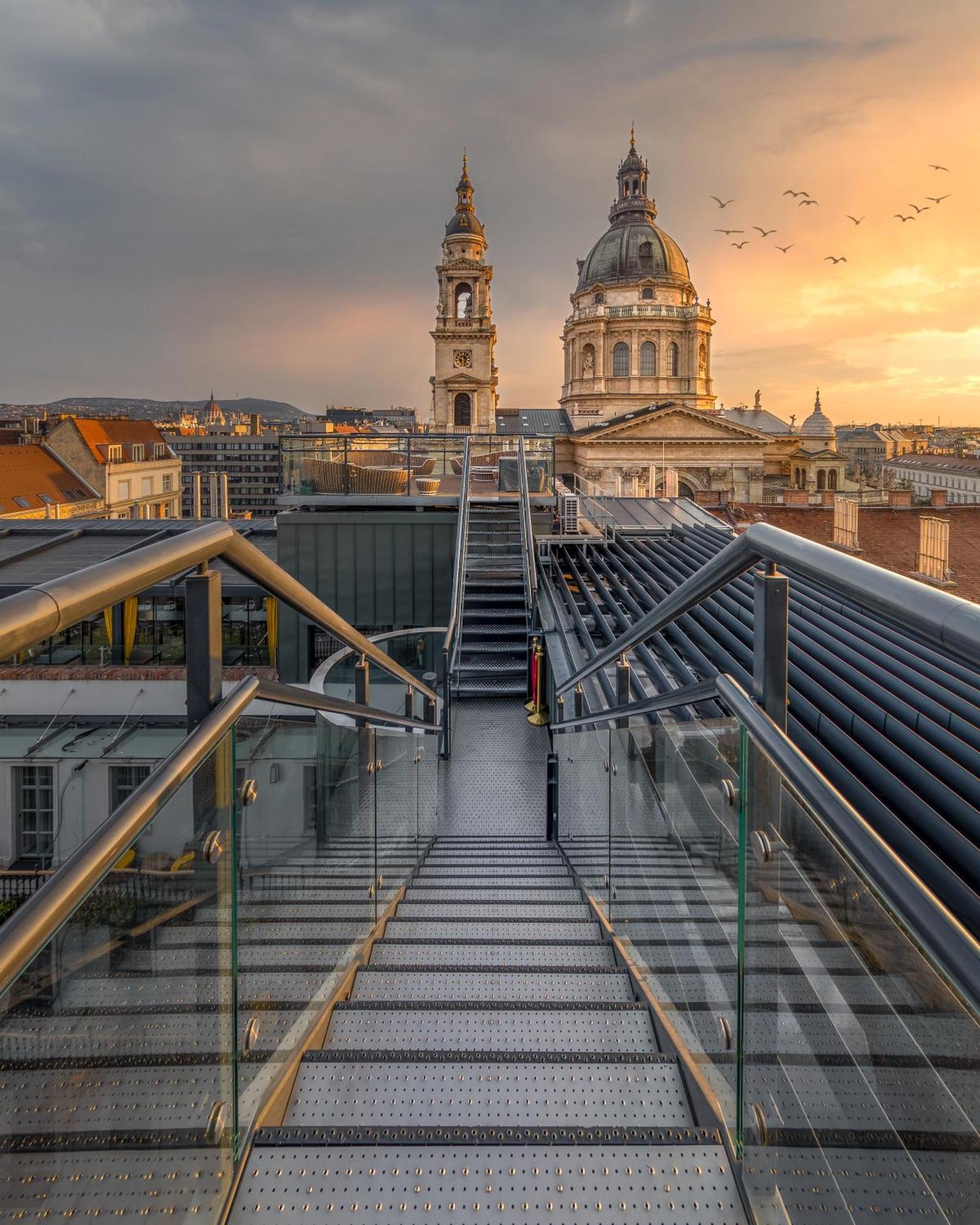 Aria Hotel Budapest By Library Hotel Collection Exterior photo